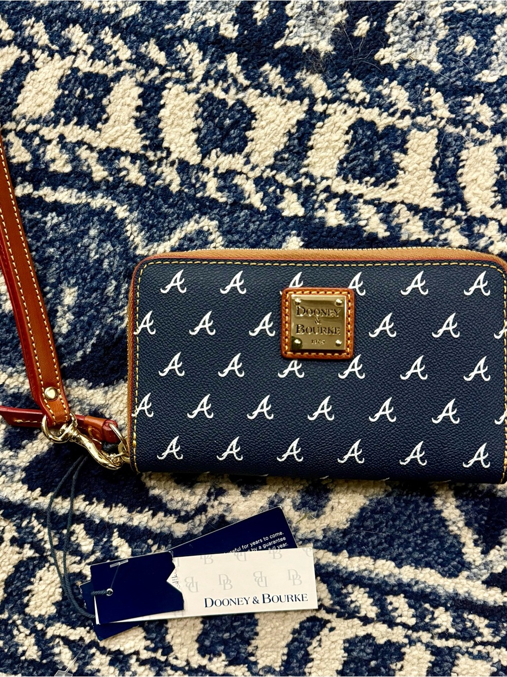 NWT MLB Dooney & Bourke Atlanta Braves Wristlet